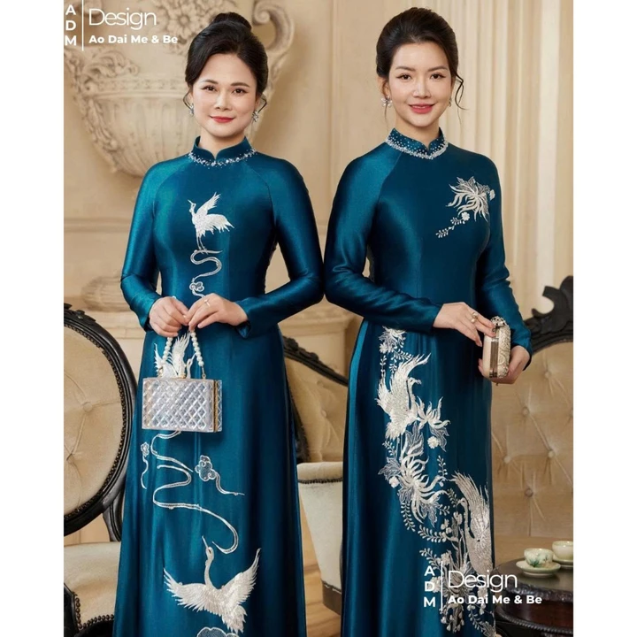 Áo Dài Mẹ, Áo Dài Bà Sui Cao Cấp Chất Lụa Ruby Màu Xanh Cổ Vịt Hoạ Tiết Thêu Hoa Đính Kết Cổ Áo Tỉ Mỉ-Áo Dài Design