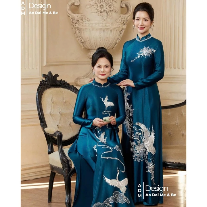 Áo Dài Mẹ, Áo Dài Bà Sui Cao Cấp Chất Lụa Ruby Màu Xanh Cổ Vịt Hoạ Tiết Thêu Hoa Đính Kết Cổ Áo Tỉ Mỉ-Áo Dài Design
