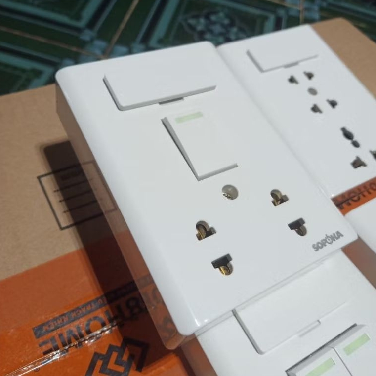 Bảng điện (Taplo) giả âm SOPOKA 1, 2, 3, 4 công tắc