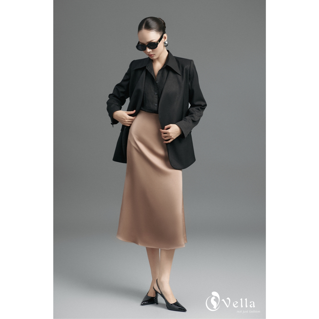 Set công sở nữ, áo sơ mi nữ công sở & chân váy lụa công sở nữ phom A màu đen / nâu  Vella VV24097