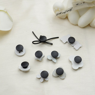 Bộ 9 Sticker, Charm 3D chủ đề Gấu nút bạc nhựa cứng gắn Dép Sục, Cá Sấu Mita JB-390