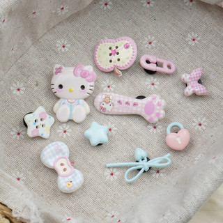 Bộ 10 Sticker, Charm 3D chủ đề Mèo Táo nhựa cứng gắn Dép Sục, Cá Sấu Mita JB-391