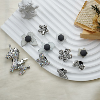 Bộ 10 Sticker, Charm 3D chủ đề Kỳ lân lấp lánh nhựa cứng gắn Dép Sục, Cá Sấu Mita JB-392