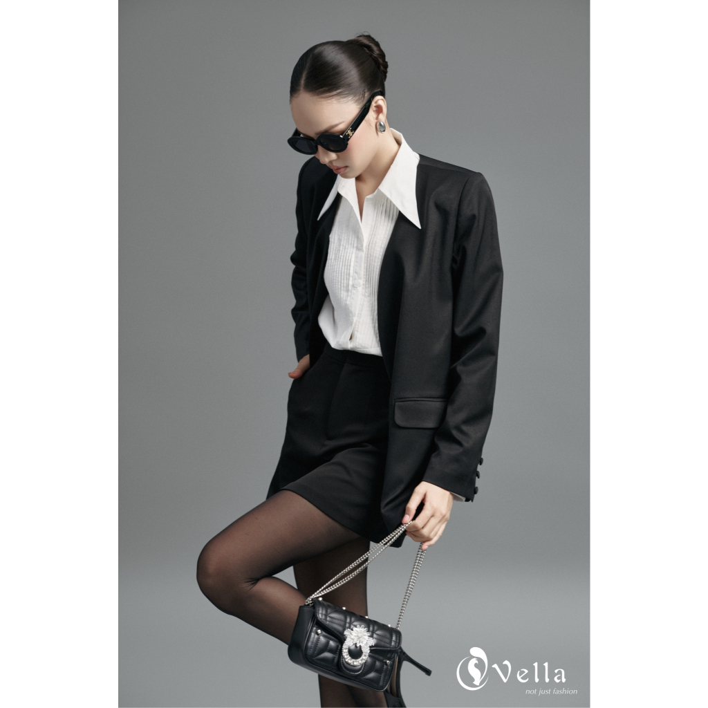 Áo blazer nữ đen tay dài dáng dài công sở dễ phối đồ, tôn dáng, mặc đẹp mọi dịp Vella VAK25142
