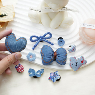 Bộ 10 Sticker, Charm 3D chủ đề Tim nơ Jean nhựa cứng gắn Dép Sục, Cá Sấu Mita JB-398
