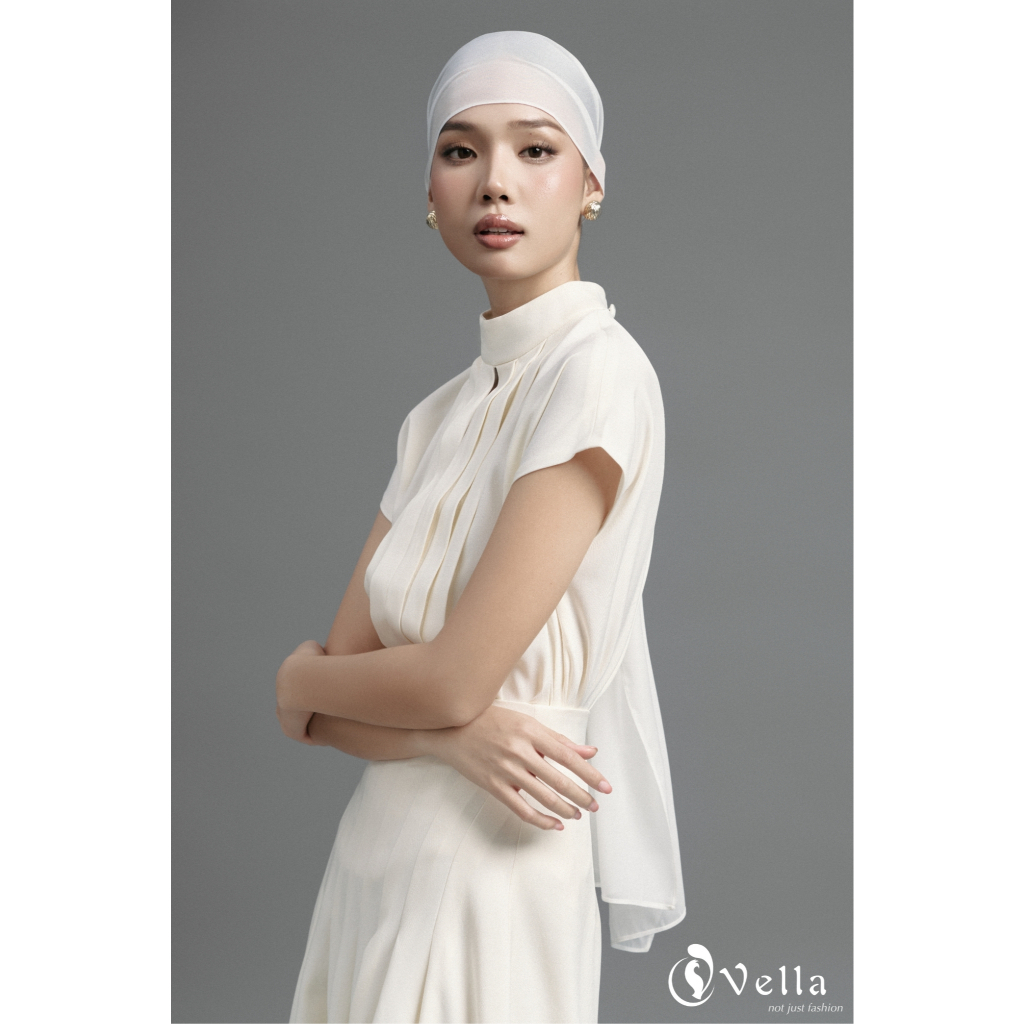 Set công sở nữ thanh lịch ARINA áo cổ cao xếp ly & chân váy xoè midi xếp ly Vella VA25070 & VV25074