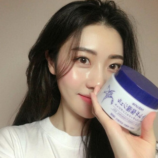 Gel Dưỡng Ẩm Naturie Chiết Xuất Hạt Ý Dĩ Skin Conditioning Gel (180g)