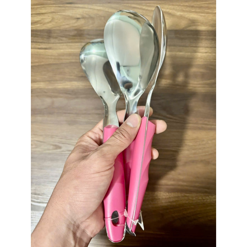 Vá Inox Cán Nhựa Hồng - Vá Sạn Inox Lớn, Vá Canh, Vá Cơm Hàng Dày Cao Cấp