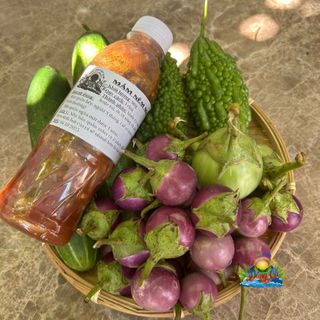 1 chai mắm nêm