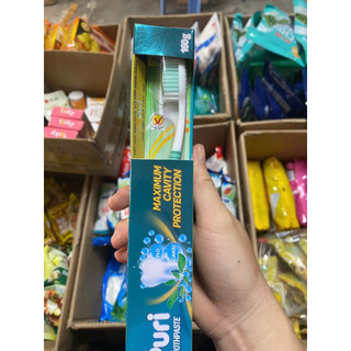 Kem đánh răng tặng kèm bàn chải đánh răng Trà Xanh thơm mát
