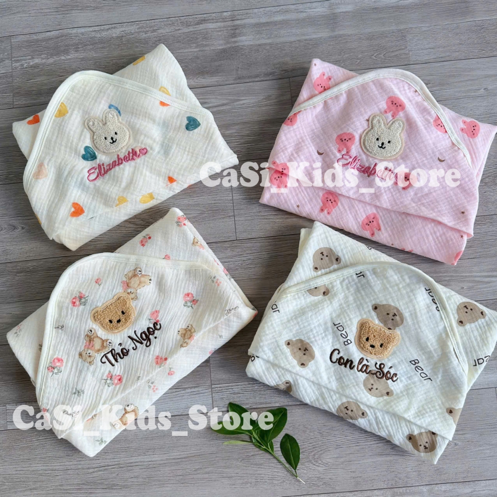 Chăn Choàng Ủ THÊU TÊN Xô Muslin 4 Lớp Có Mũ Siêu Thoáng Mát Mềm Mịn Cho Bé Sơ Sinh CaSi