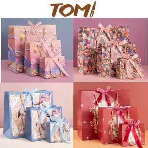 Túi Giấy Đựng Quà Quai Xách Kèm Ruy Băng Sang Trọng TOMI 325