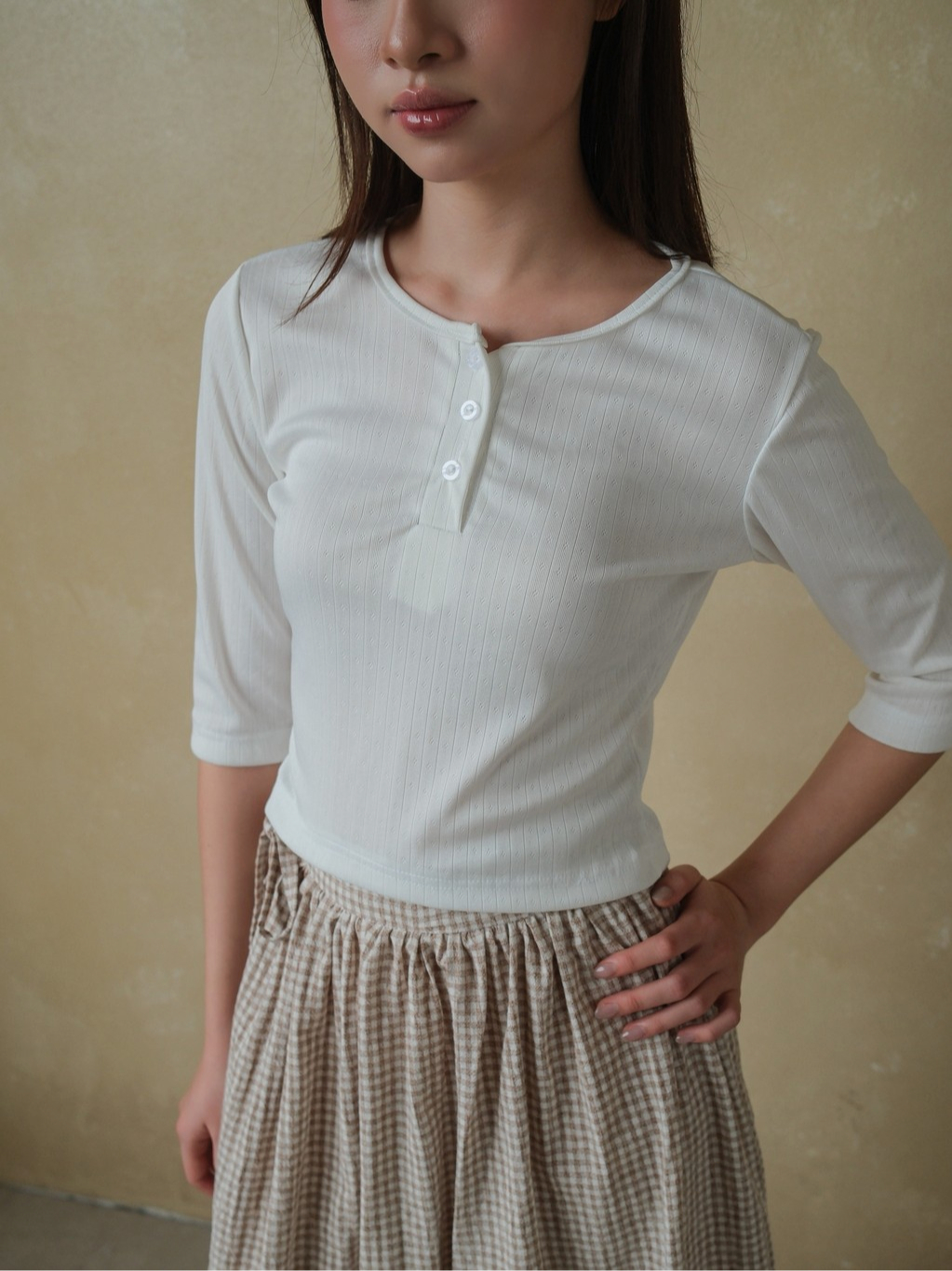 Áo thun nữ tay lỡ SONNA HI - phối cúc ngực, chất cotton mịn - BUTTON HALF SLEEVE TOP