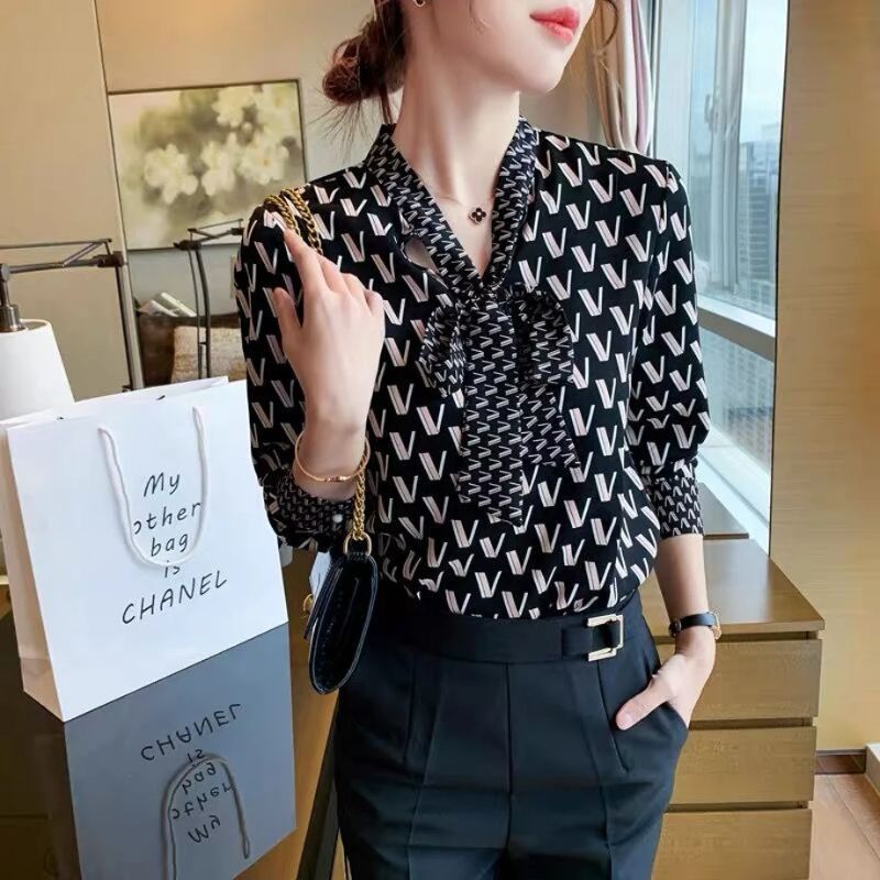 Áo Sơ Mi Nữ Họa Tiết Chữ V Thắt Nơ Cổ Tay Dài Chất Mango Mềm Mịn Thanh Lịch Công Sở