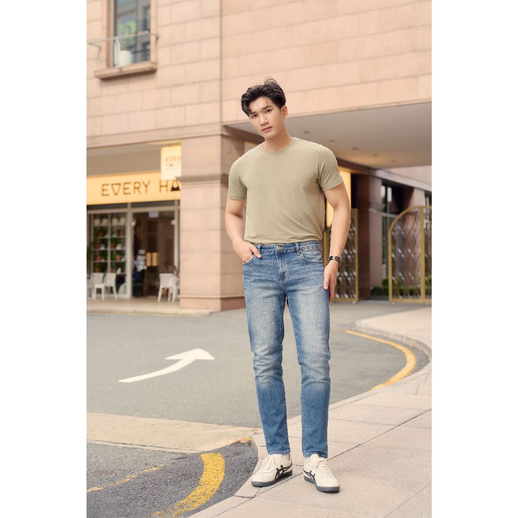 Quần Jean Nam Dáng Tapered Chất Liệu Cotton Co Giãn Thoải Mái NINOMAXX 2207015