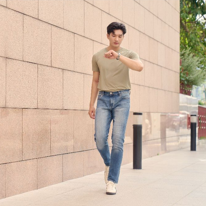 Quần Jean Nam Dáng Tapered Chất Liệu Cotton Co Giãn Thoải Mái NINOMAXX 2207015
