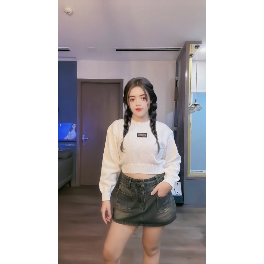 Áo len tay ngắn và váy dài xoè