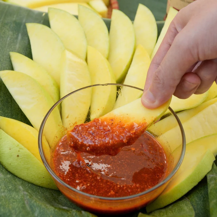 Muối sốt chú Hải Cay Vừa, chấm hải sản hoặc bánh tráng.............