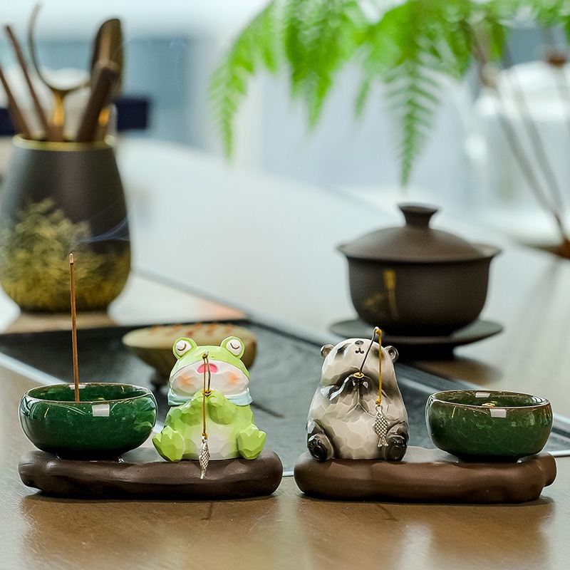 Bộ decor ếch xanh, gấu trúc trang trí bàn làm việc thu hút tài lộc cầu bình an