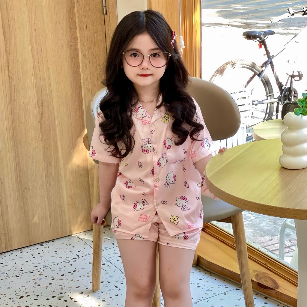 Bộ Đồ pyjamas lụa bé gái Hello Kitty mềm mịn , mặc mát - size 20-35kg ( 1m15-1m40)