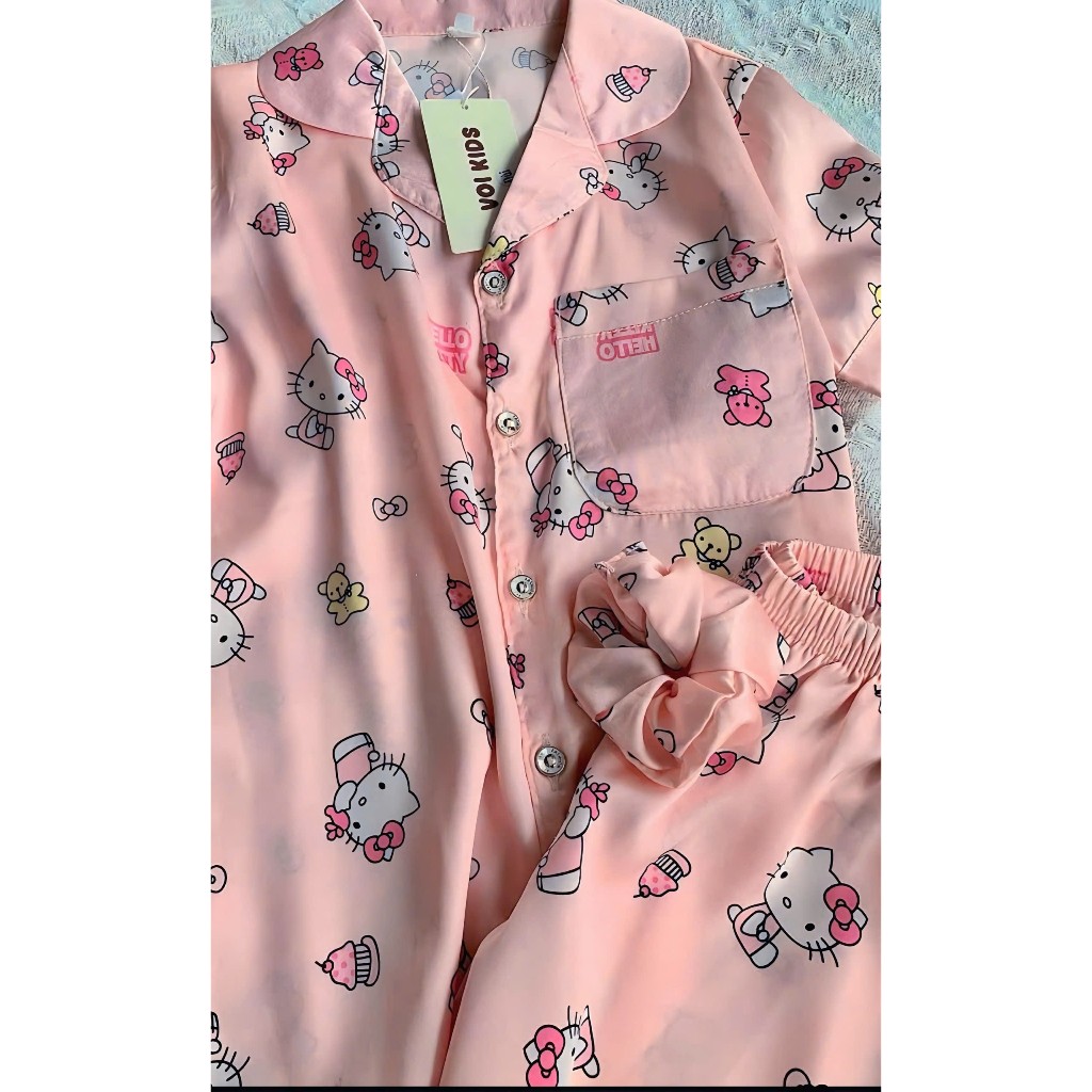 Bộ Đồ pyjamas lụa bé gái Hello Kitty mềm mịn , mặc mát - size 20-35kg ( 1m15-1m40)