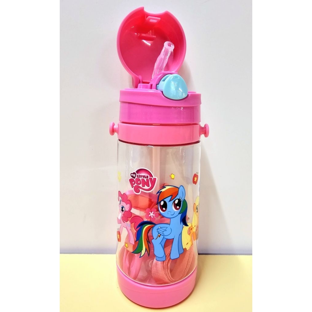 Bình nước nhựa Pony an toàn cho bé