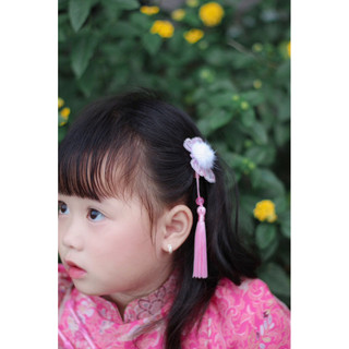 Set 2 kẹp bướm bông tua rua phong cách trung hoa cho bé