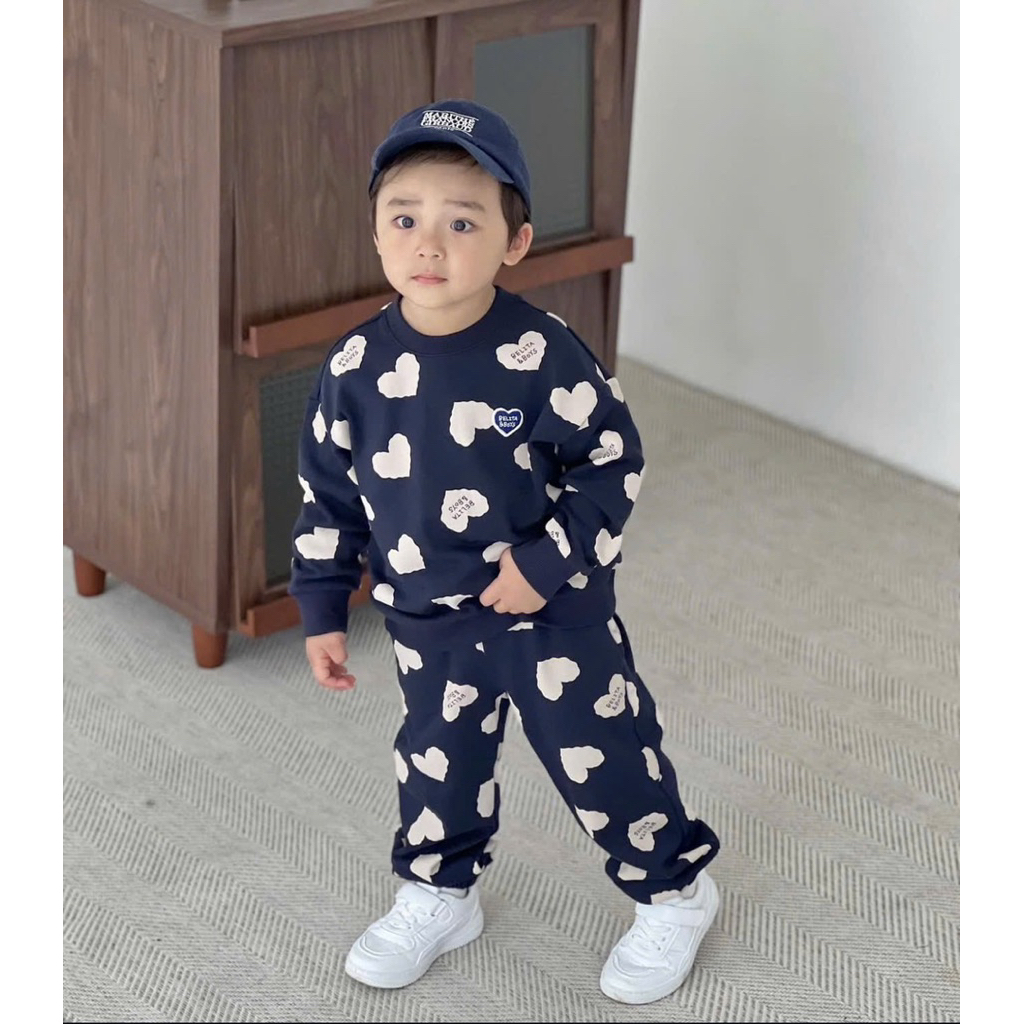 Bộ Belita&boys hoạ tiết trái tim chất nỉ cotton mềm [chỉ còn size 70]