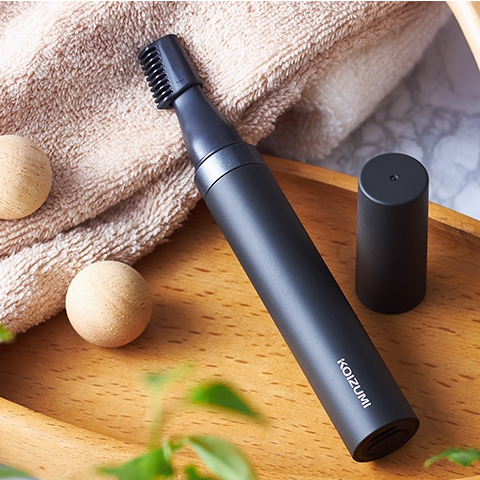 Máy Tỉa Lông Mày & Mũi 4in1 Tích Hợp 2 Đầu Lưỡi Dao & 2 Đầu Lược Chải Giúp Cắt Tỉa Lông Mày Vào Form