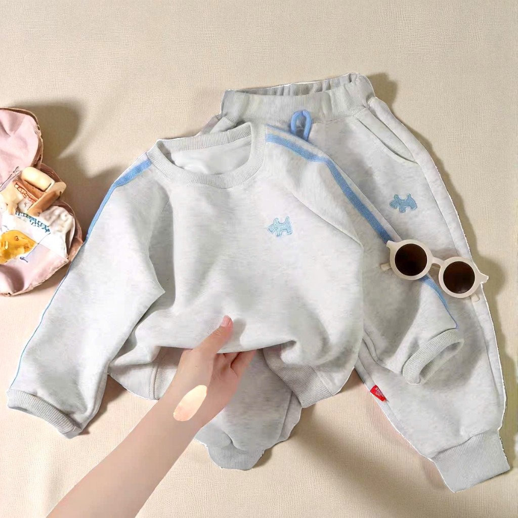 Bộ quần áo thu đông trẻ em, bộ quần áo dài tay chất liệu nỉ  ấm áp , dành cho cả bé trai và bé gái 10-25kg