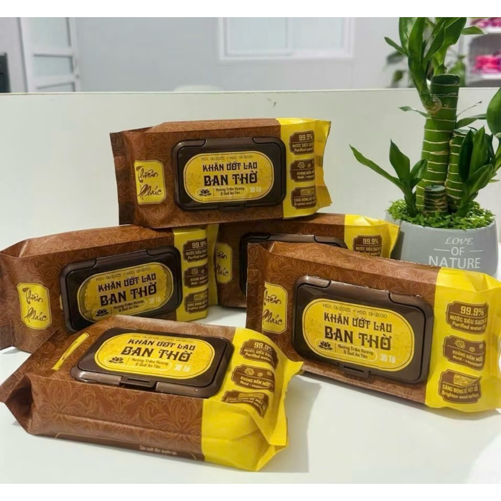 1 gói khăn ướt bao sái ( 30 tờ ) lau ban thờ Thiên Phúc hương trầm và quế
