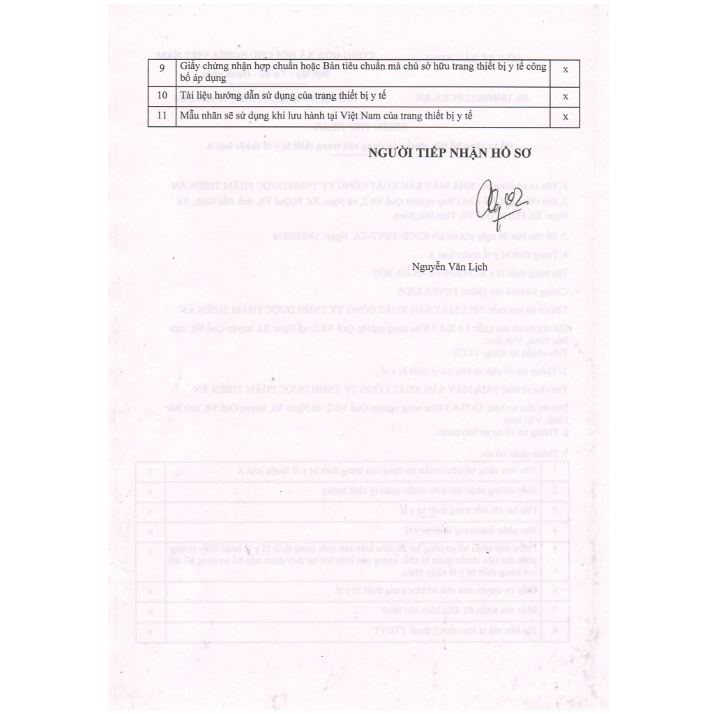 Miếng dán hạ sốt Fever Kids giúp làm mát cơ thể 1 cách nhanh chóng và hiệu quả kéo dài 10 giờ đồng hồ (Hộp 6 miếng)