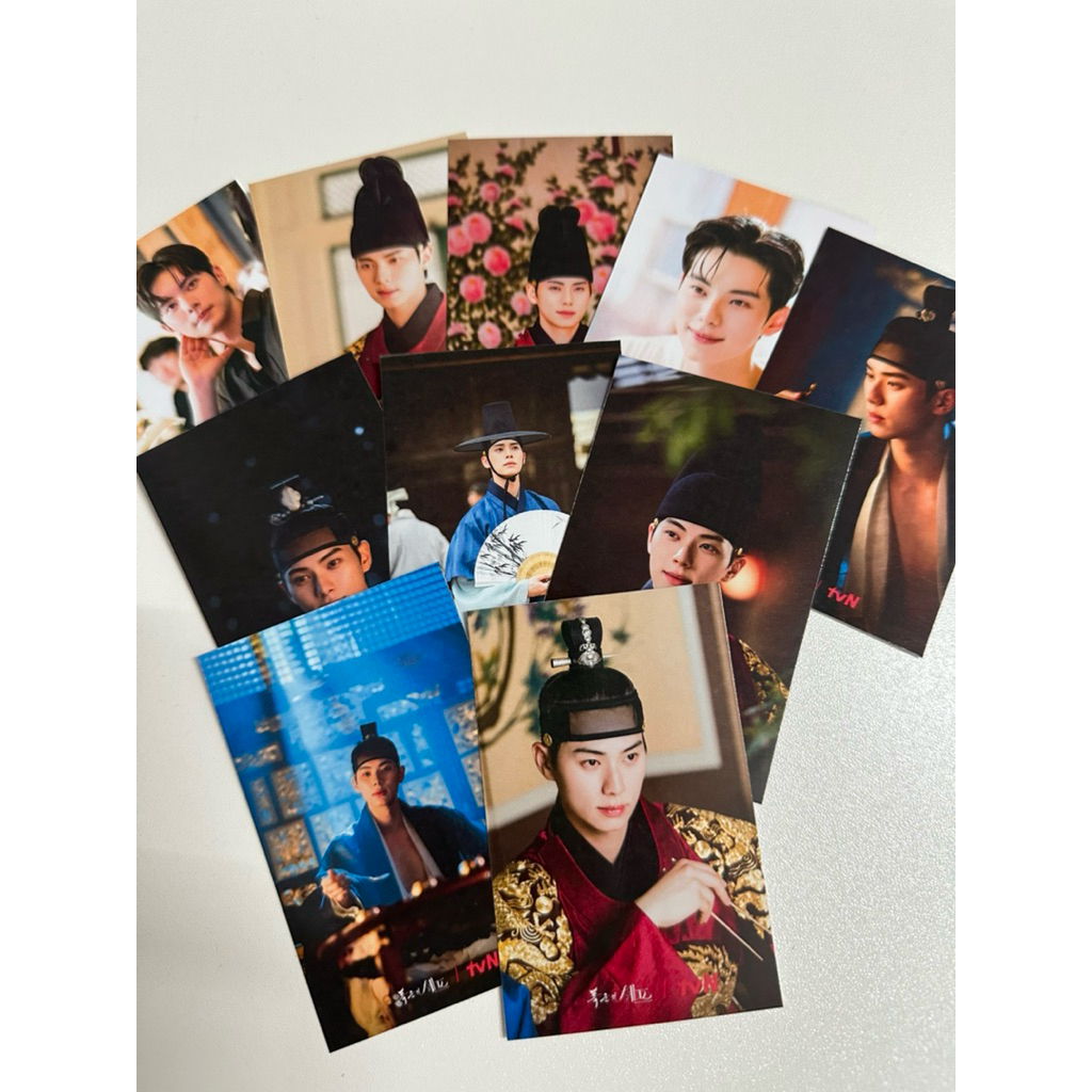 set 10 sticker size 5.5x8.5cm phim Ngự trù của bạo chúa Yoona , Lee Chae Min