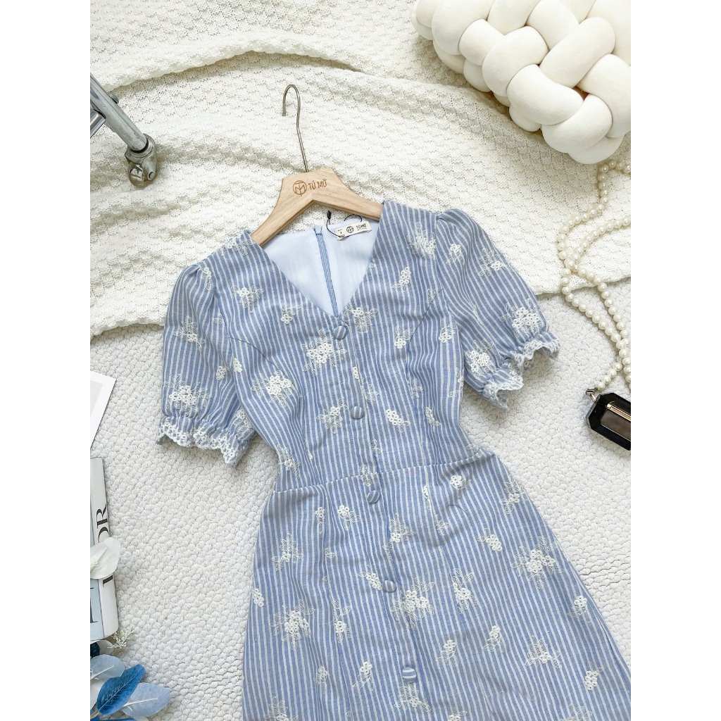 Đầm Bigsize Tú Mỡ Đầm Bigsize Nữ Thiết Kế Trẻ Trung Đầm Sọc Thêu Hoa Đi Làm Dạo Phố Đủ Size 45-80kg DA0396 | BigBuy360 - bigbuy360.vn
