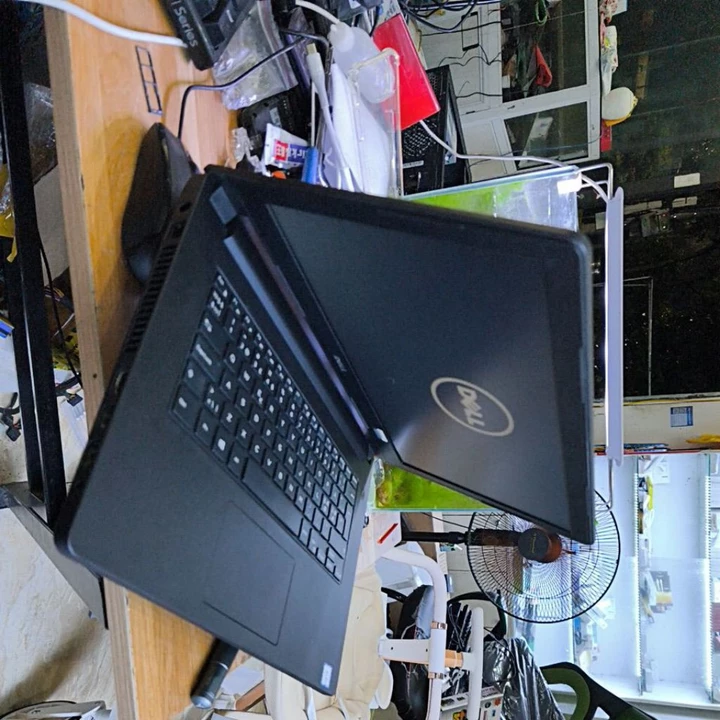laptop dell 3470 i5 6th RAM8Gb ssd 256 14in cũ đẹp như mới