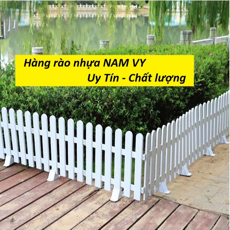 Chân đế hàng rào giúp hàng rào đứng vững trên sàn bê tông, sàn đất