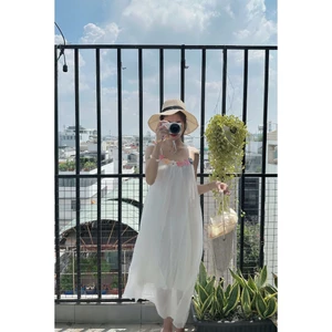 Váy Maxi Thêu Hoa 2 Dây Tùng Xoè Form Rộng Thướt Tha Đi Biển Du Lịch Hè Siêu Xinh