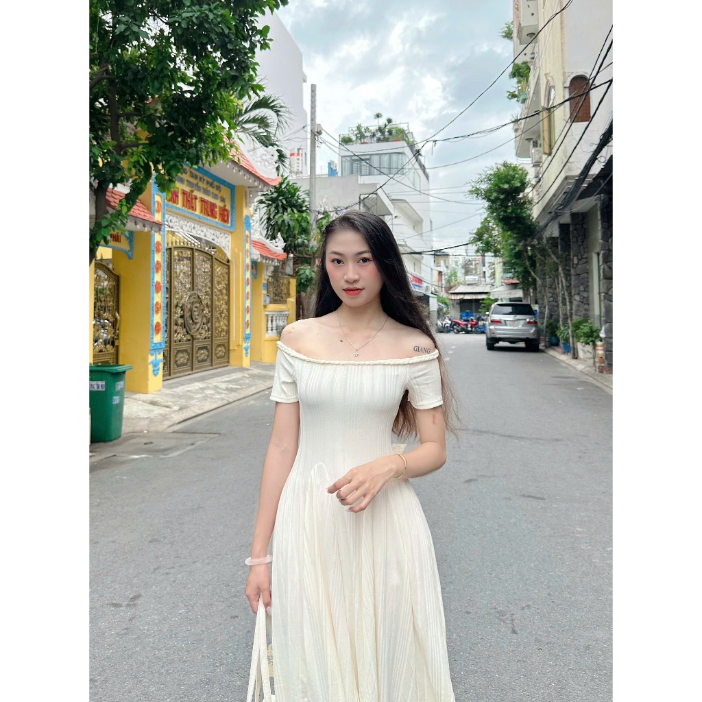 Váy Trễ Vai Chiết Eo Thiết Kế