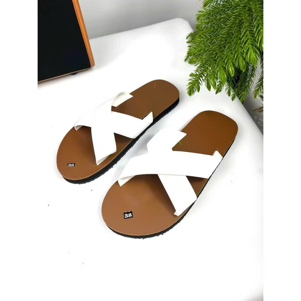 Dép sandal trắng quai chéo nam nữ – Thiết kế thời trang, phong cách hiện đại
