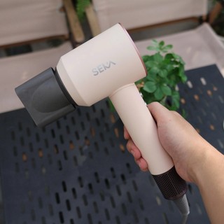 Máy sấy tóc SEKA SK3325 công suất 1400W 2 chế độ gió nóng,lạnh, nhỏ gọn, an toàn, không làm khô tóc