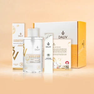 Set Quà Tặng Chăm Sóc Da Trằng Sáng ( Sữa rửa mặt + Nước tẩy trang + Kem chống nắng)