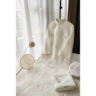 Áo Dài Cách Tân Dáng Suông Jn Design thêu nổi cao cấp tay dài loe đính kết charm- JNN STORE J153