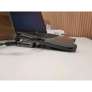 Kệ đỡ laptop nhiều màu sắc chắc chắn
