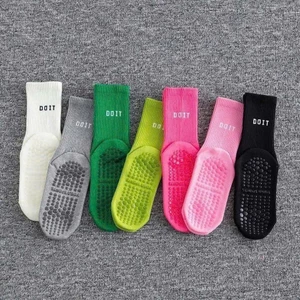 LỐ 5-7 ĐÔI TẤT CHỐNG TRƯỢT, TẤT THỂ THAO PHONG CÁCH MẠNH MẼ, CHẤT ĐẸP