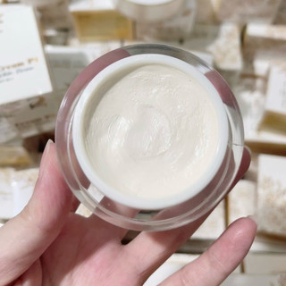 KEM FACE P1 PONRY DƯỠNG TRẮNG HỒNG DA