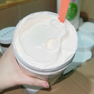 COMBO 1KG KEM BODY NGUYỄN THUÝ KIỀU DƯỠNG TRẮNG DA + TẨY TẾ BÀO CHẾT BODY