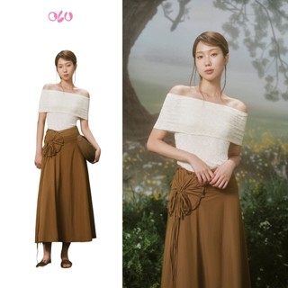 Áo OLV trễ vai dáng ôm thanh lịch Ivory Ribbed Off Shoulder Fleur Top phù hợp đi chơi đi tiệc