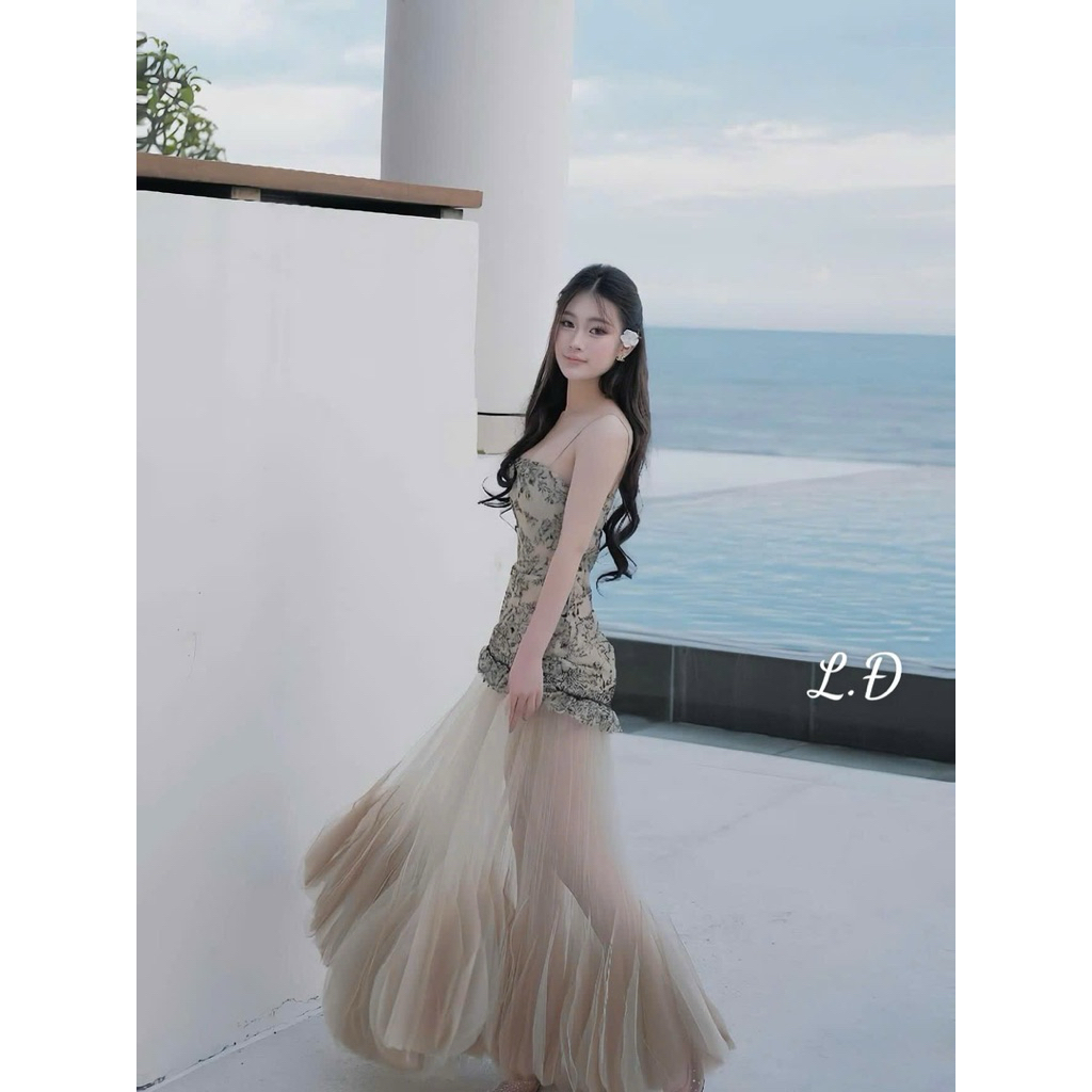 Đầm 2 dây thêu phối chân lưới bèo xoè tiểu thư