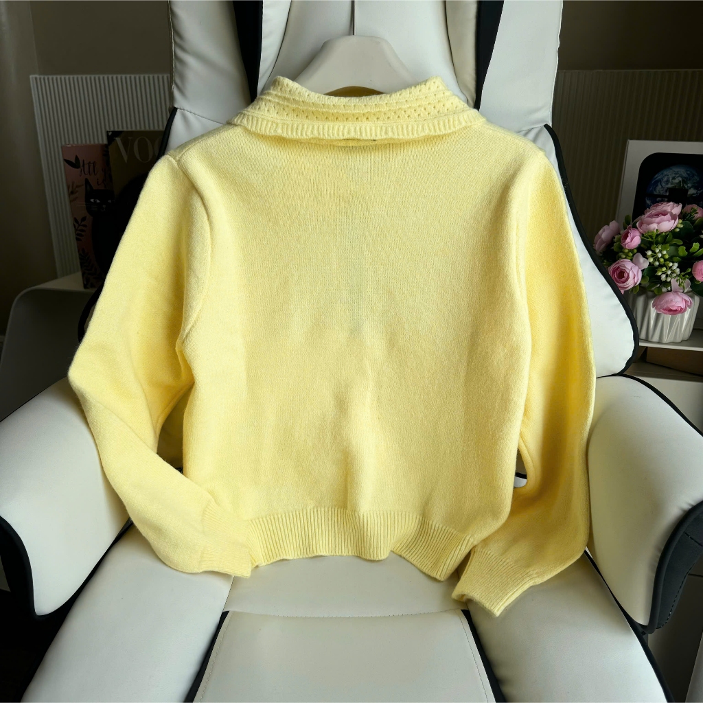 Áo Khoác Cardidgan Mirage Túi Thêu Vàng Xinh Xắn Local Brand Chất Len Mềm Mịn.
