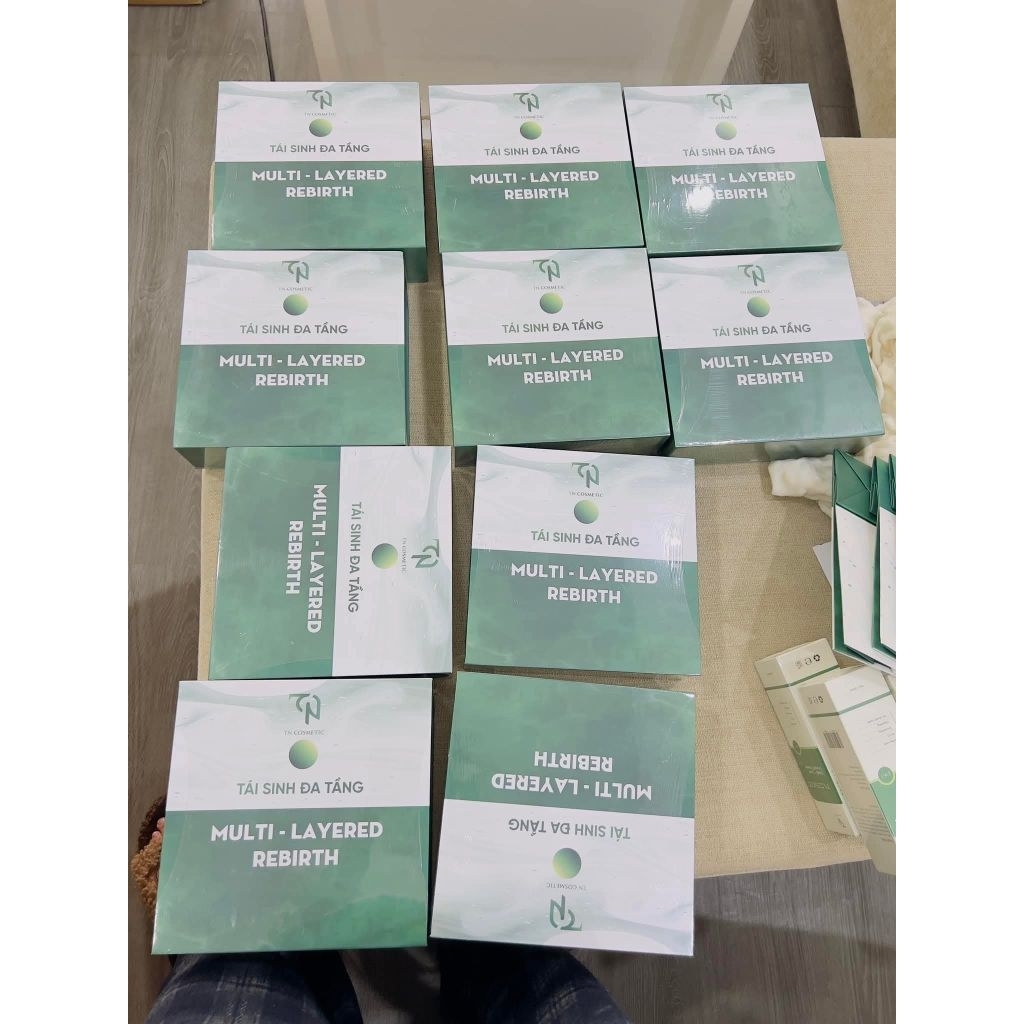 [MUA 1 TẶNG 10] Kem Dưỡng Da Tái Sinh Day 1 – Làm đều màu, giảm nám, tăng sinh collagen – Tặng 10 mặt nạ cao cấp